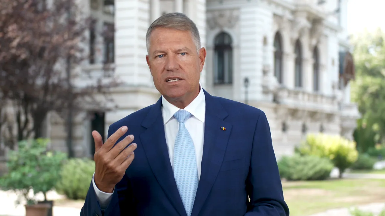 Klaus Iohannis a fost prezent la deschiderea anului universitar, la UNATC. Iohannis: Fără îndoială, cel mai dificil din 1989 încoace