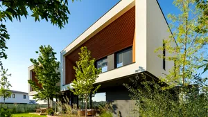 Casele verzi, oază de oxigen în pandemie. Grădinile mari şi costurile reduse de întreţinere atrag tot mai mulţi români