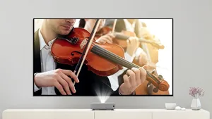 BenQ V7000i şi V7050i în combinaţie cu ecranul ALR câştigă trofeul EISA Award Best Product 2021-2022