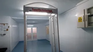Tuneluri dezinfectante pentru spitalele din Galaţi. Echipamentele măsoară temperatura trecătorilor şi sunt prevăzute cu dotări de ultimă oră