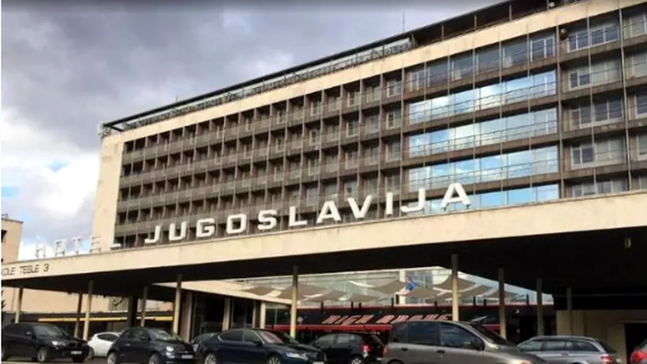 Hotelul lui Tito, scos la licitaţie: traseul de la un simbol al socialismului la un hotel de trei stele în ruine