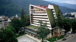 Udrea recomandă hotelierilor să scadă tarifele