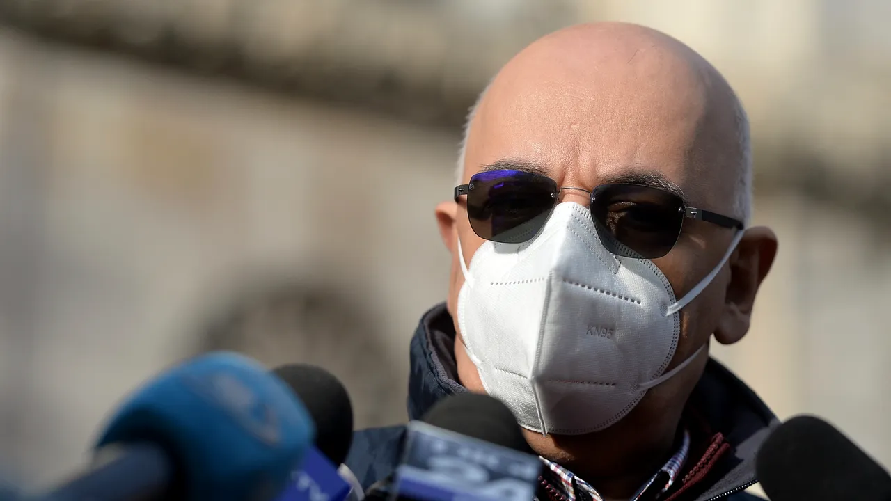 Raed Arafat, după relaxarea restricţiilor anunţată de Iohannis: „Pandemia nu a trecut”