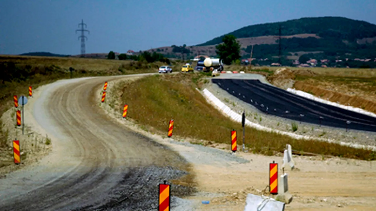 Bechtel a asfaltat 30 de kilometri din cei 42 de kilometri ai tronsonului Câmpia Turzii-Gilău