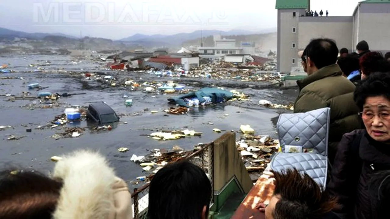 Supravieţuitorii au ţinut un moment de reculegere, la o săptămână după seismul din Japonia - VIDEO