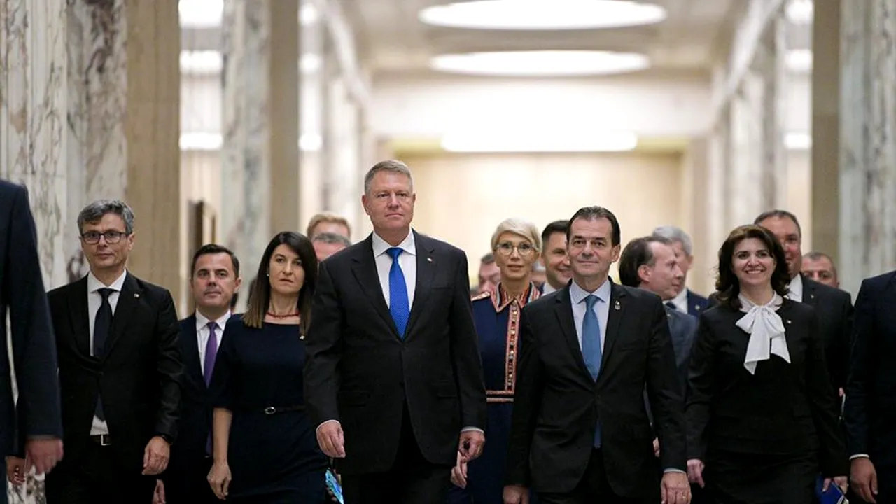 COMENTARIU Lelia Munteanu: Coronawerner şi marionetele liberale - tontoroi politic