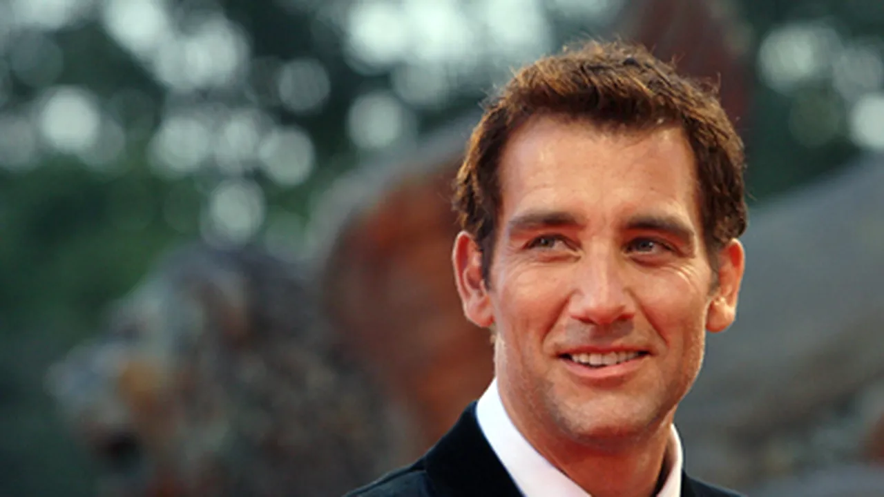 Clive Owen, agent sub acoperire