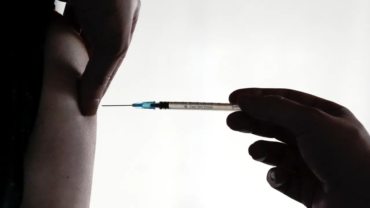 Ministerul Sănătăţii a lansat în dezbatere strategia naţională de vaccinare în România până în 2030