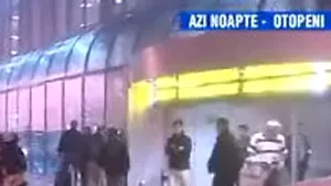 Patru români expulzaţi din Milano au fost predaţi autorităţilor române