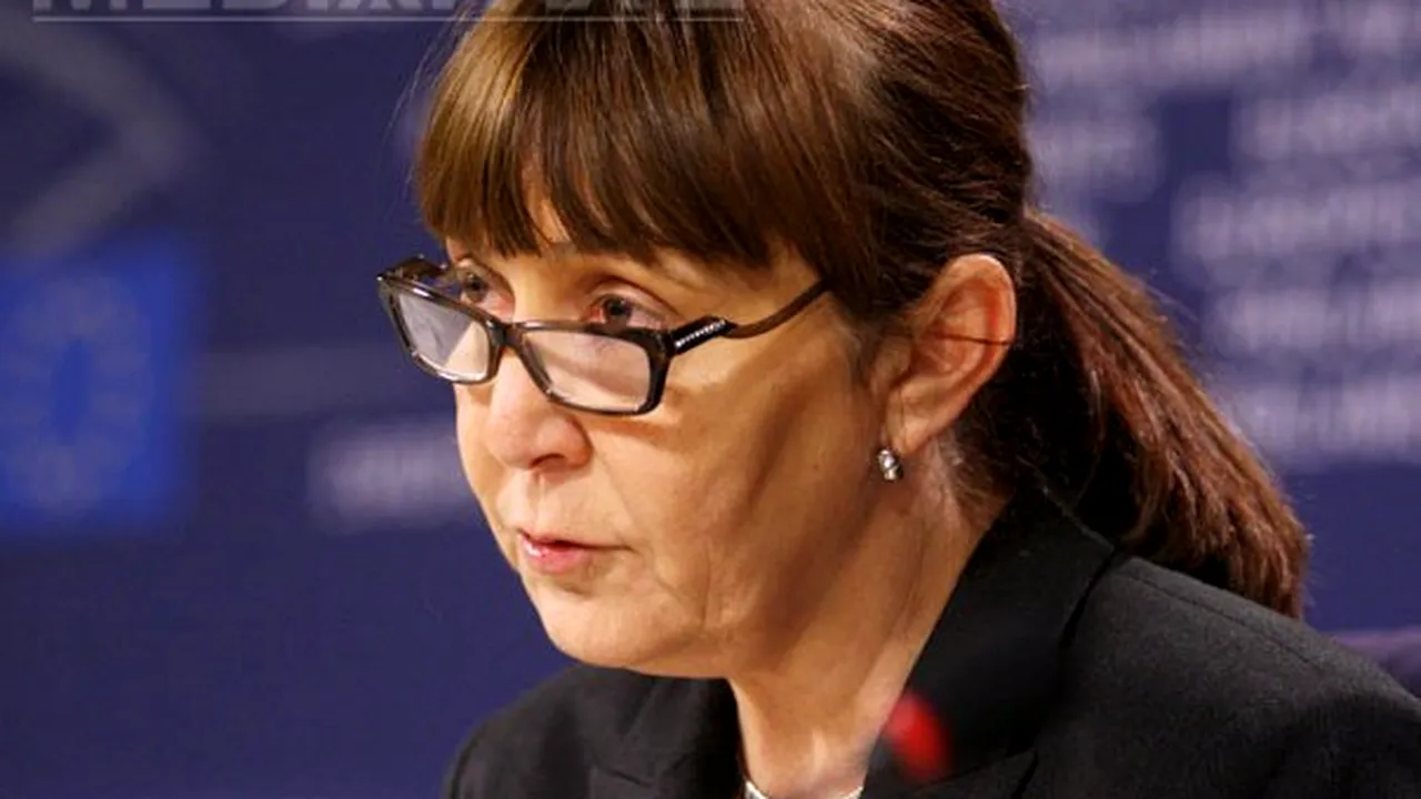 Monica Macovei, despre accidentul în care a fost implicată: nu am pierdut controlul maşinii 