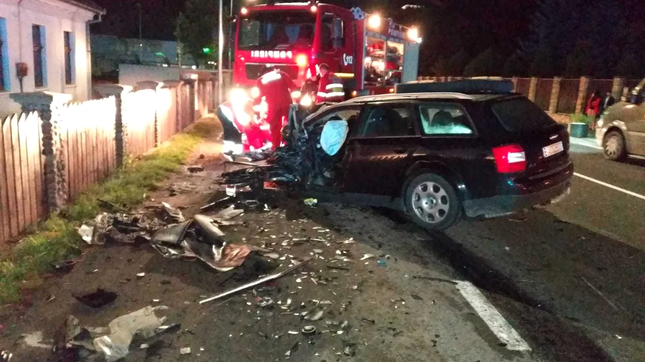 Accident grav în Bistriţa-Năsăud: Un mort şi cinci răniţi, după ce trei maşini s-au ciocnit - FOTO