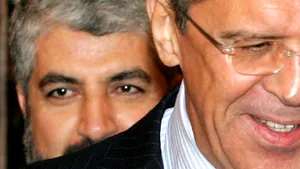 Serghei Lavrov s-a întâlnit cu liderul Hamas, Khaled Meshaal, în Qatar