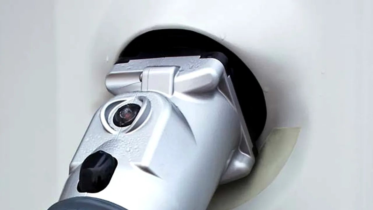 Un automobil electric pliabil, vedeta salonului de tehnologia informaţiei CeBIT de la Hanovra