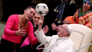 Prima echipă de fotbal feminin a Vaticanului, lansată cu binecuvântarea Papei Francisc