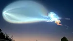 O „meduză spațială” uriașă a luminat cerul Statelor Unite. Ce este fenomenul spectaculos apărut după lansarea unei rachete SpaceX