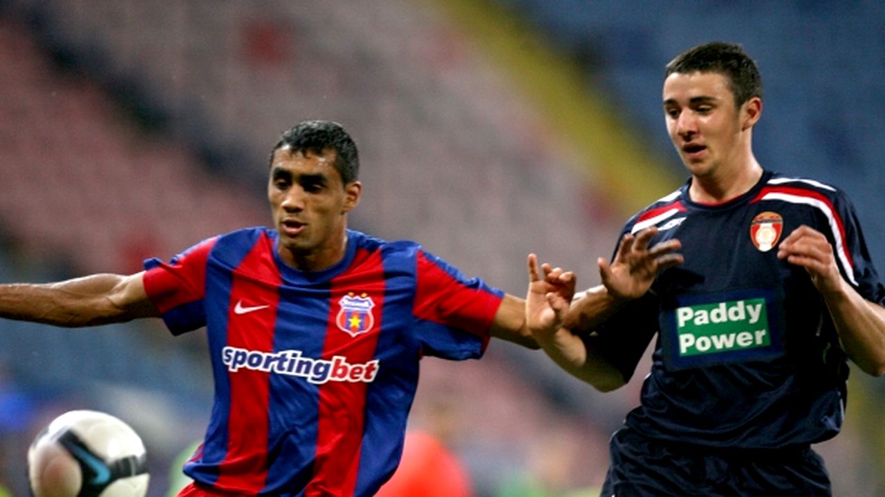 Football â€ ASTRA GIURGIU Vs. STEAUA BUCHAREST Editorial Photo - Image