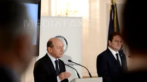 Băsescu: Ministerele Finanţelor şi Muncii nu vor să îşi cupleze bazele de date, nu pot fi protejate