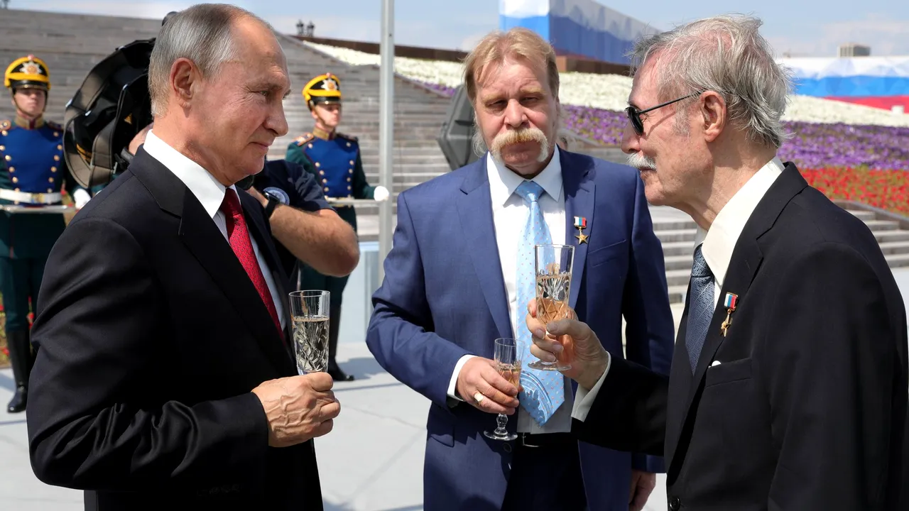 Ziua Rusiei: Putin a făcut apel la 