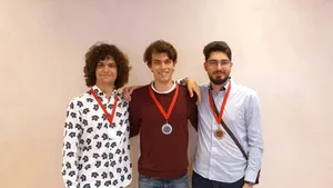 Studenţii Universităţii Bucureşti au câştigat aurul la concursul internaţional de Matematică
