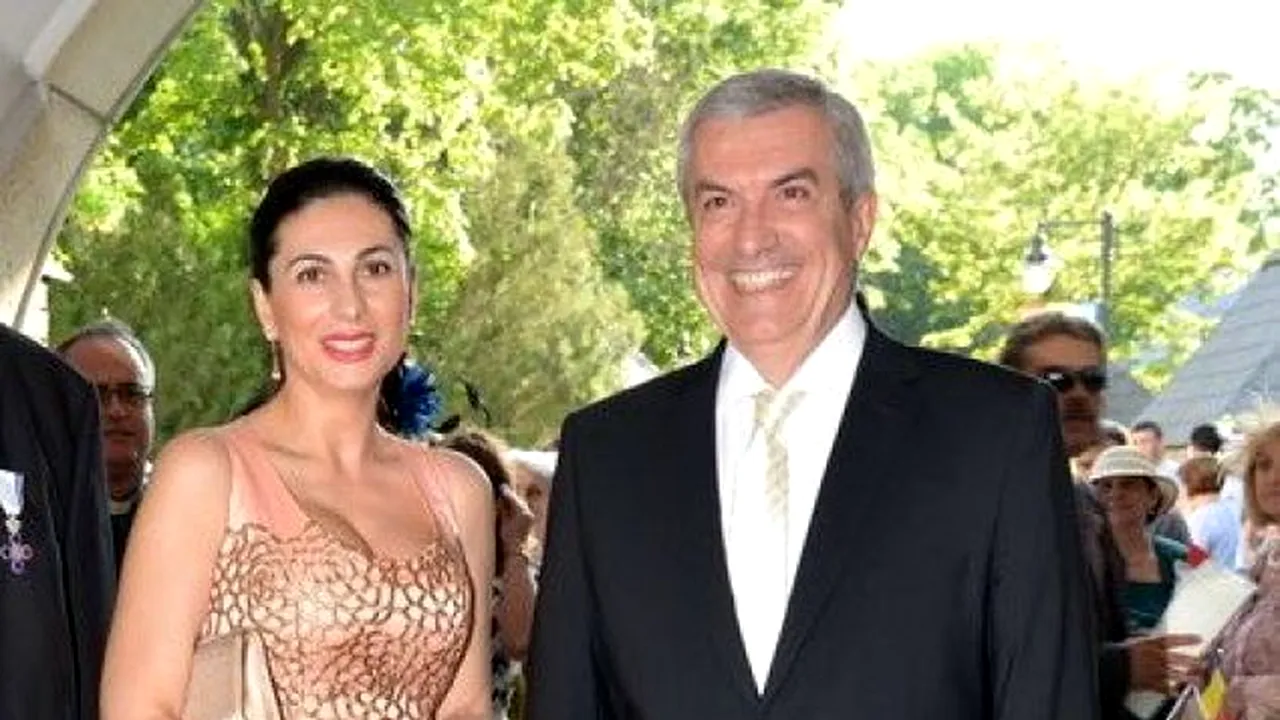 Loredana Popescu Tăriceanu îşi prezintă 40 de picturi la expoziţia Lumini de flori