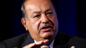 Cum trăieşte cel mai bogat om din lume? Are un ceas banal, dar colecţia sa de artă este cât a unui mare muzeu