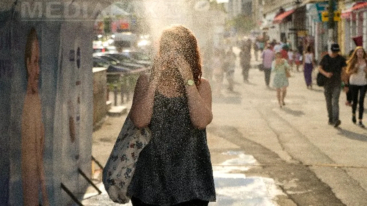 Cum suportăm mai uşor canicula. Ce sfaturi ne dau experţii pentru a evita disconfortul creat de temperaturile ridicate