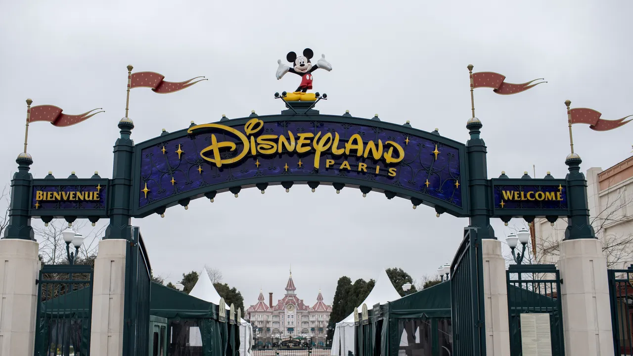 Disneyland Paris: preţul biletului de intrare se va modifica în funcţie de cerere