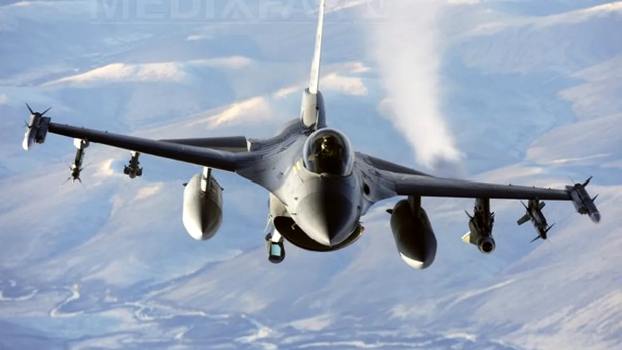 Aeronave F-16 Fighting Falcon, zboruri de antrenament la înălţimi mici în sud-estul ţării