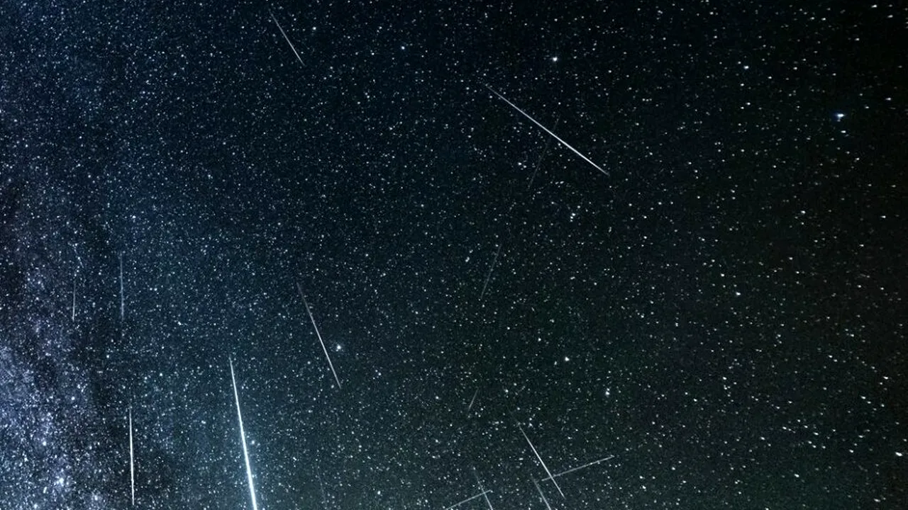 Spectacol pe cer. Când puteți admira ploaia de meteori Orionide din acest an