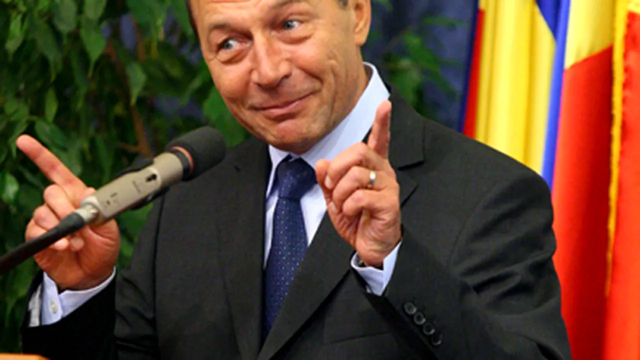 Băsescu: Am insistat pentru miniştrii de Externe şi de Finanţe