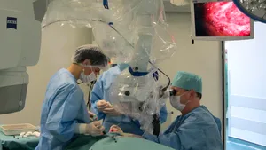 CNAS: Bolnavii pot beneficia de implant cohlear bilateral decontat de casele de asigurări