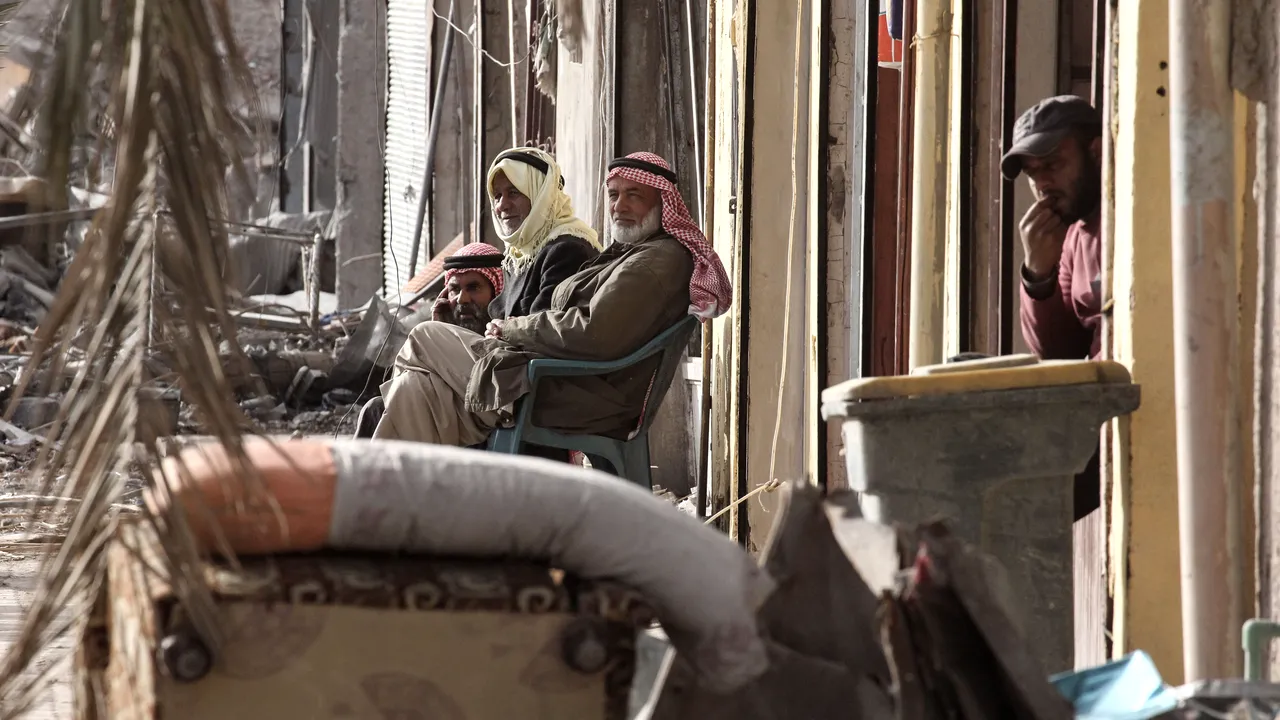 Camioanele evacuează civilii din enclava din Siria controlată de gruparea Stat Islamic - oficial SDF