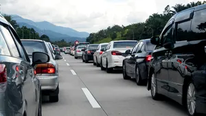 MAE atenţionează şoferii să evite între 23-26 august trecerea prin Biriatou între Spania şi Franţa