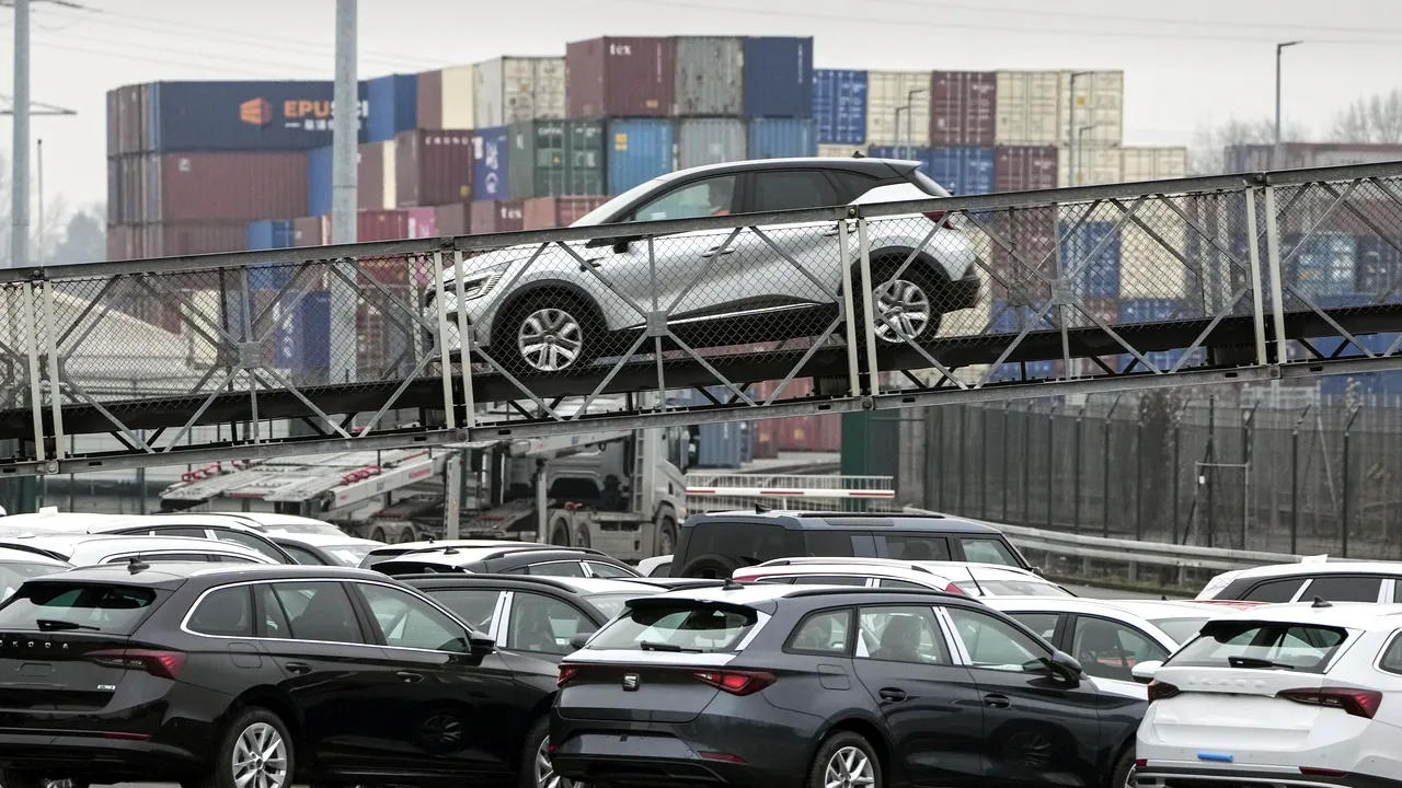 Piaţa auto în august 2024. Ce mărci domină topul înmatriculărilor de maşini noi