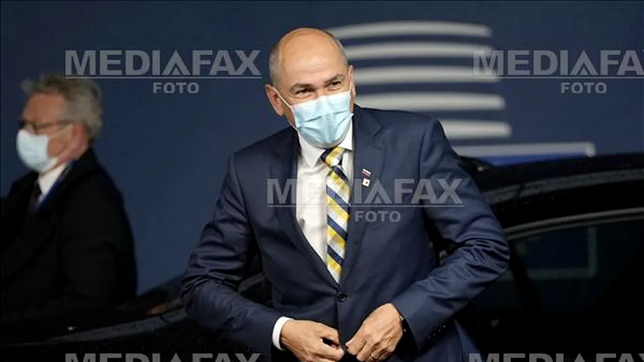 Slovenii au ieşit în stradă la Ljubljana pentru a-l contesta pe premierul Janez Jansa. S-a strigat ”Opriţi fascismul”!
