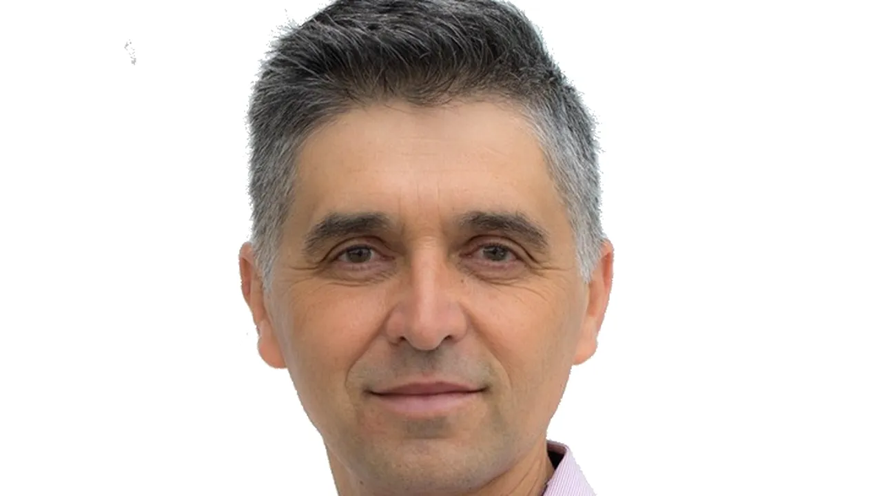 Supărat de cum merg lucrurile în ţară, finul lui Iohannis îndeamnă lumea să nu voteze PNL şi PSD