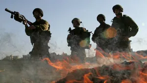 Lupte violente între armata israeliană şi combatanţii Hamas, în oraşul Gaza