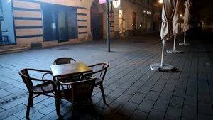 Restricţii în Cluj-Napoca, începând de vineri. Incidenţa a sărit de 2 la mie