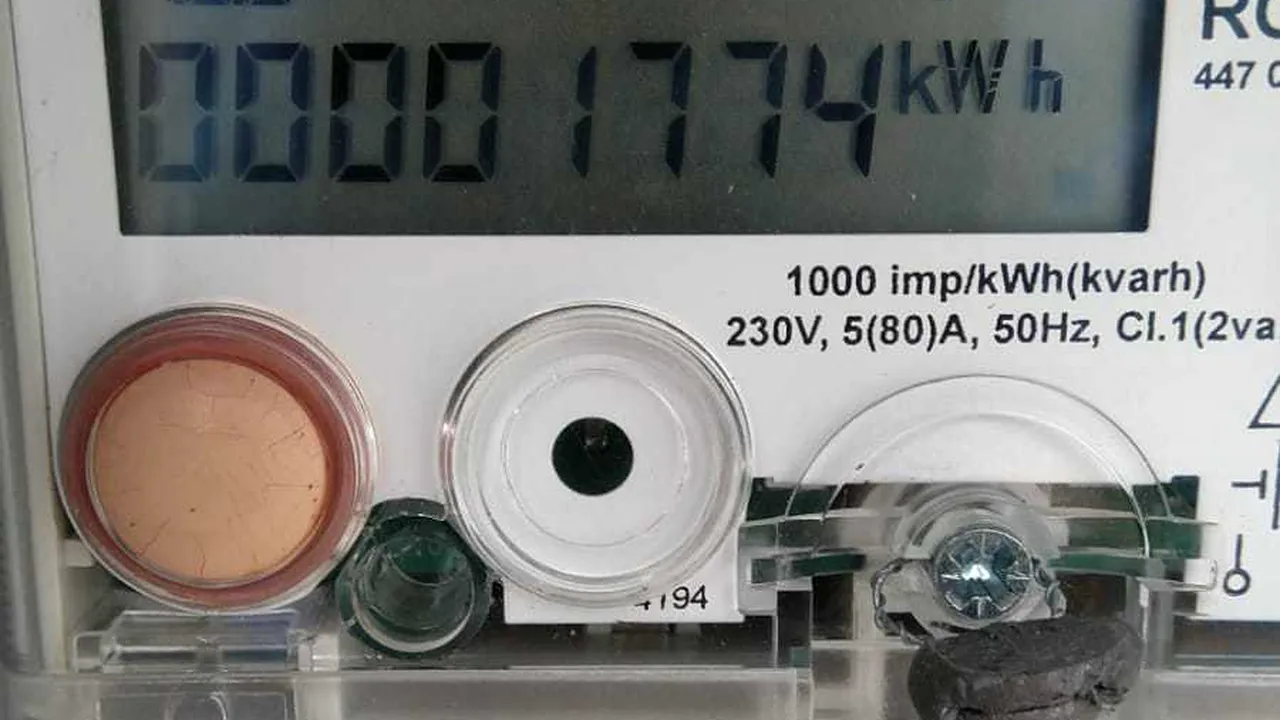 Propunere ca facturile la energie să fie compensate direct în conturile furnizorilor