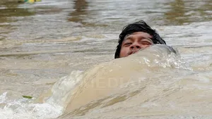 Cele mai violente taifunuri din Filipine în 2011: Peste 100 de morţi, zeci de mii de evacuaţi - FOTO