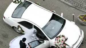 Căsătorii în interes de serviciu!