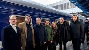 Şapte miniştri de externe, în vizită la Kiev înainte de reuniunea NATO de la Bucureşti