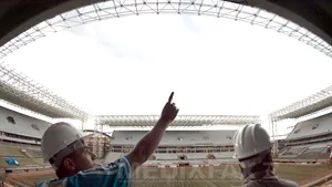 Unul dintre stadioanele construite pentru CM-2014, închis pentru reparaţii