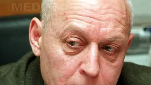 Tampiza, Lukoil: Românul mai bine nu mănâncă decât să nu meargă cu maşina