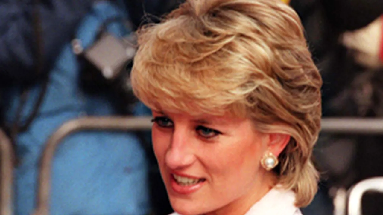Scrisorile prinţesei Diana către o fostă guvernantă, vândute pentru 36.000 de euro