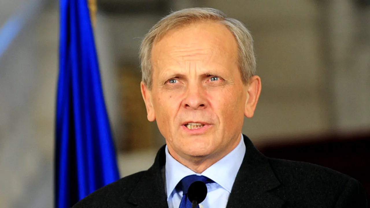 Stolojan: Guvernul ar trebui să discute cu proprietarii Rompetrol pentru plata datoriei către stat