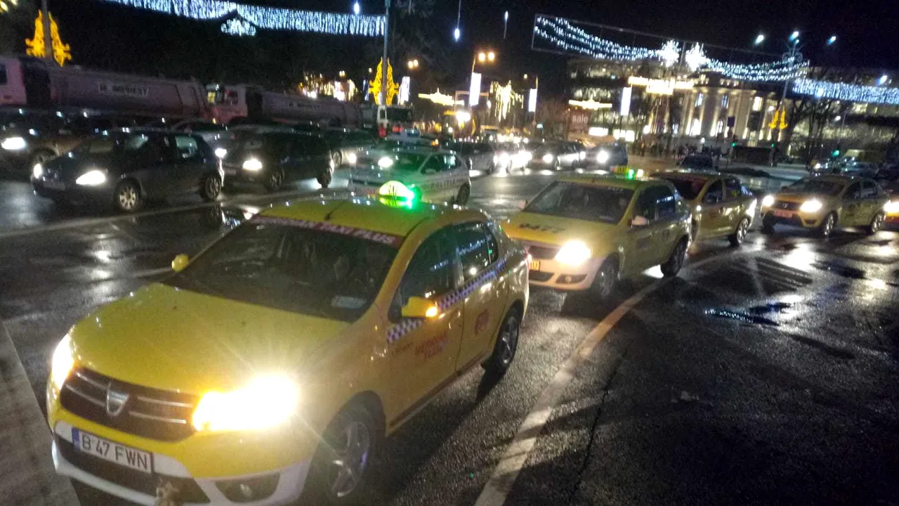 Taximetriştii, protest faţă de aplicaţiile de transport: Vom ieşi în fiecare seară | FOTO, VIDEO