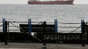 Un român, la bordul unei nave taiwaneze imobilizate în Singapore din februarie