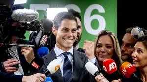 Noul prim-ministru olandez Jetten se confruntă cu o sarcină dificilă odată cu instalarea guvernului minoritar