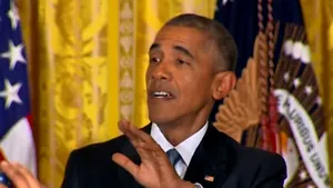 Obama, deranjat că un activist i-a întrerupt discursul: 